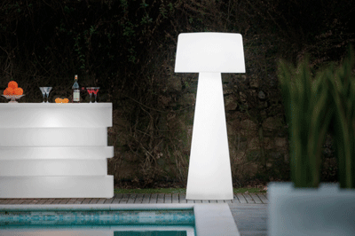 Tie-Out ideale lamp voor zowel binnen als buiten Tie-Out ideale lamp voor zowel binnen als buiten